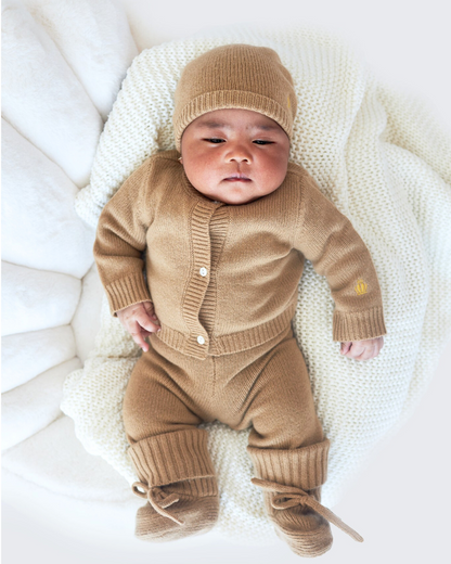 Ensemble bébé camel : gilet, jogging, bonnet et chaussons en cachemire BOTIBOTY